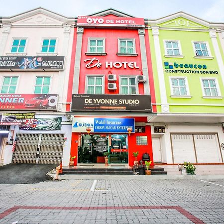 Oyo 89332 De Hotel Teluk Intan Eksteriør bilde