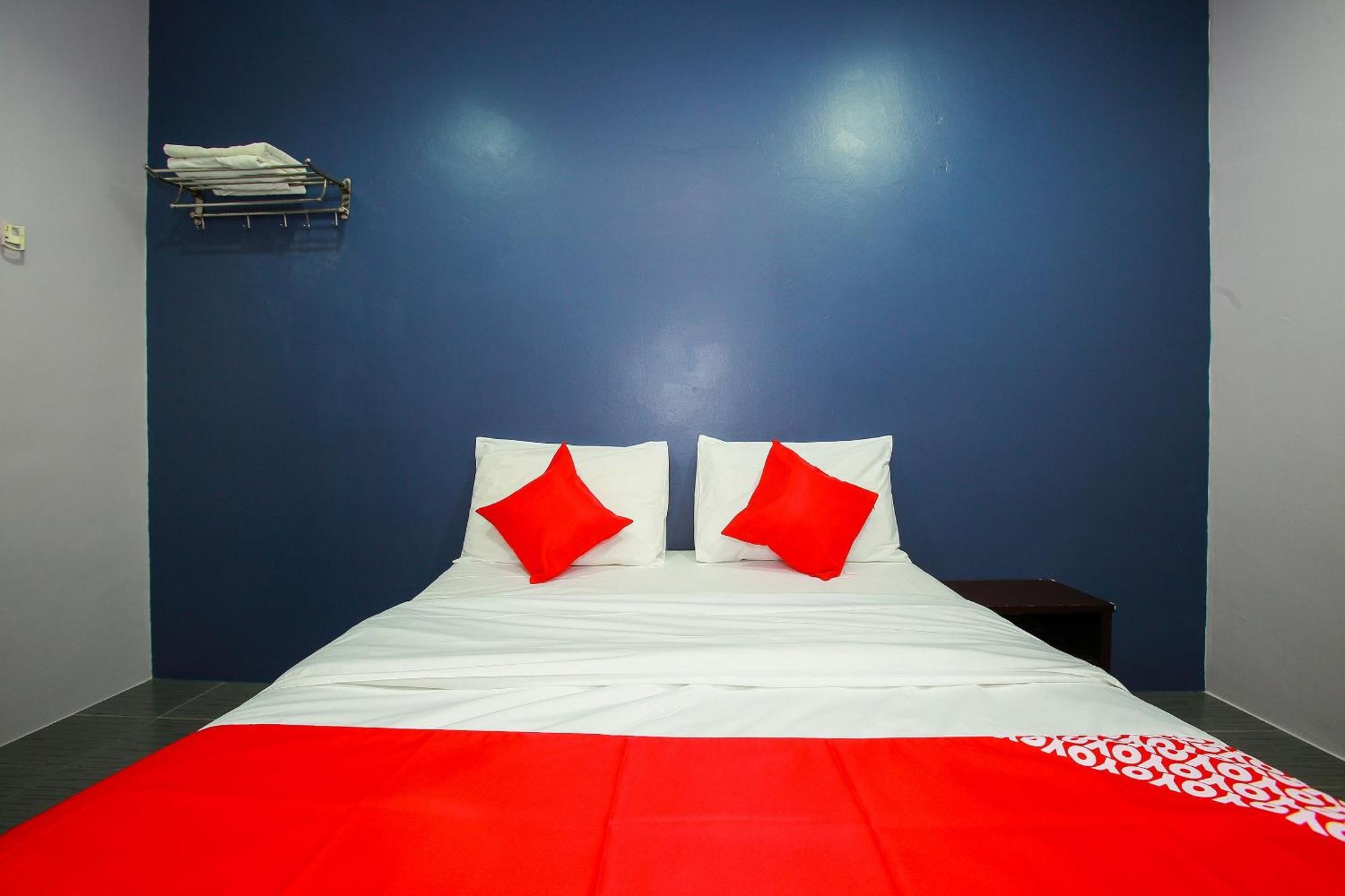 Oyo 89332 De Hotel Teluk Intan Eksteriør bilde