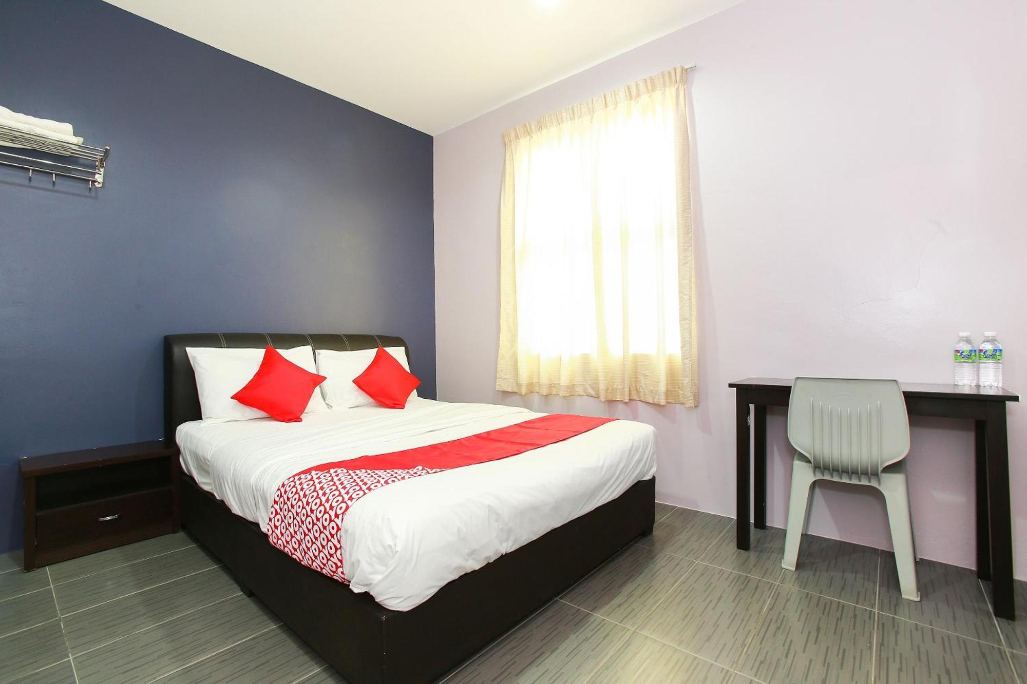 Oyo 89332 De Hotel Teluk Intan Eksteriør bilde