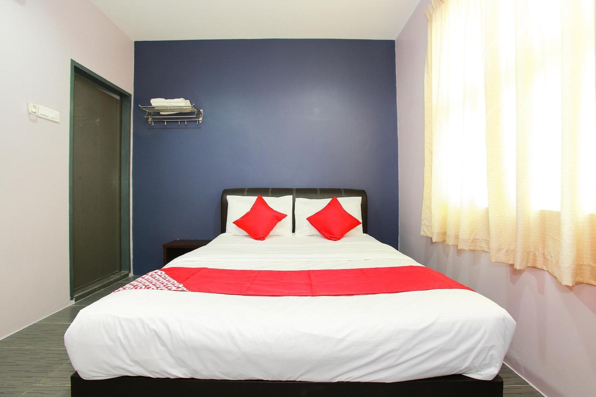 Oyo 89332 De Hotel Teluk Intan Eksteriør bilde