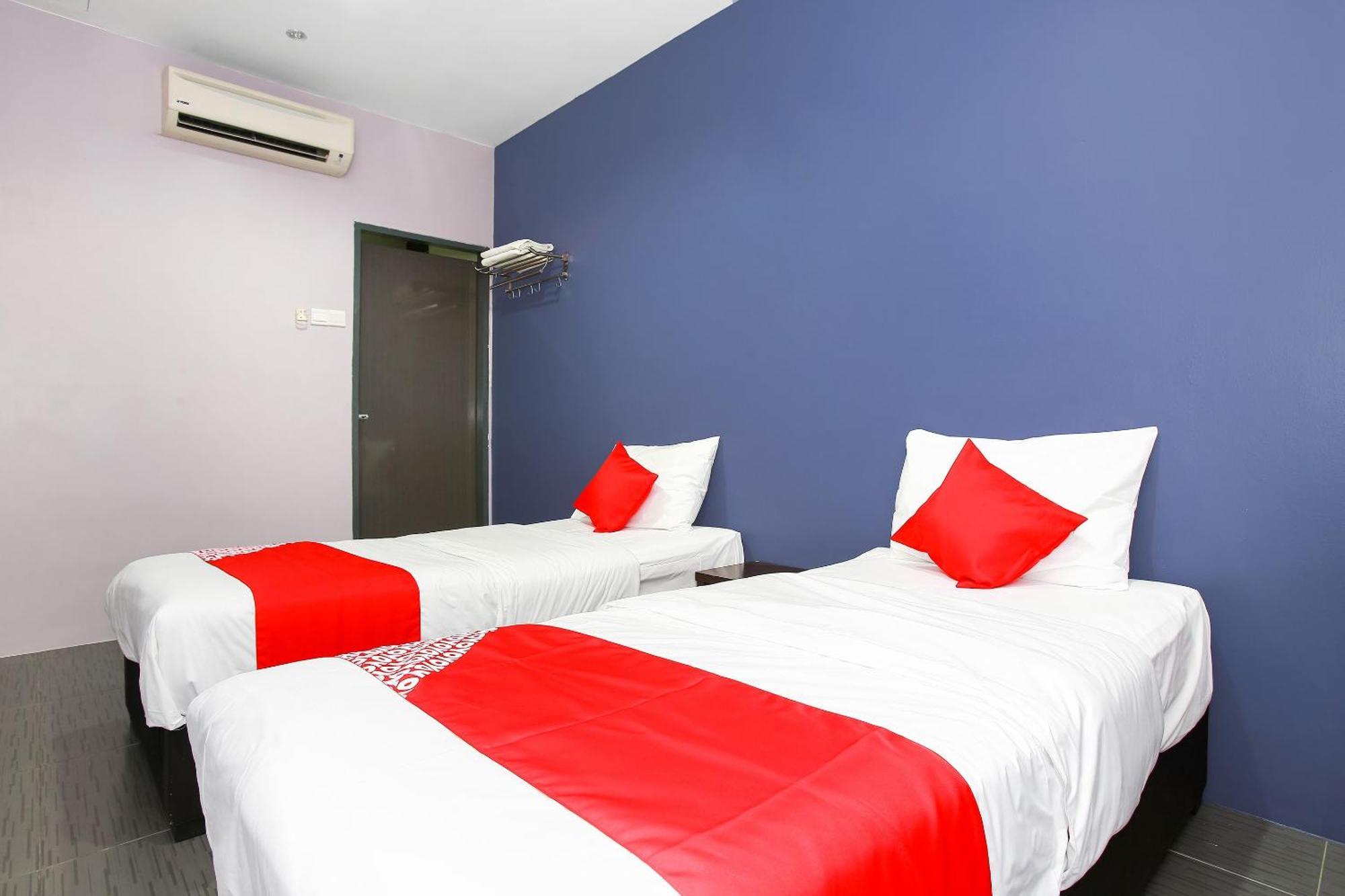 Oyo 89332 De Hotel Teluk Intan Eksteriør bilde